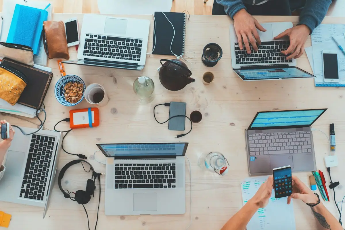 The Anatomy of Elite Executive Teams: Psychological Safety, Extreme Ownership, and Mutual Trust